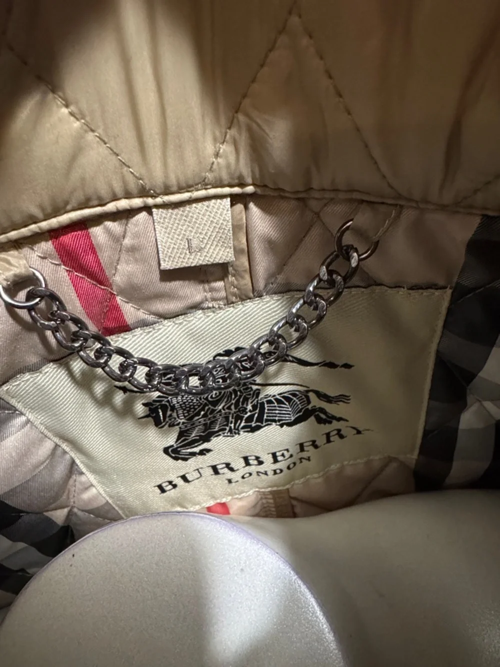 Burberry Quilted Double-Breasted Trench Coat in Beige - Picture 3 of 15